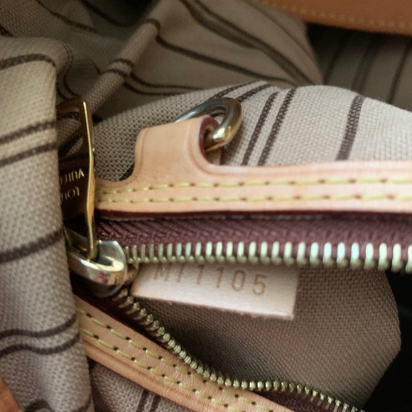 DISCONTINUED delightful Louis Vuitton NM! - Picture 2 of 8